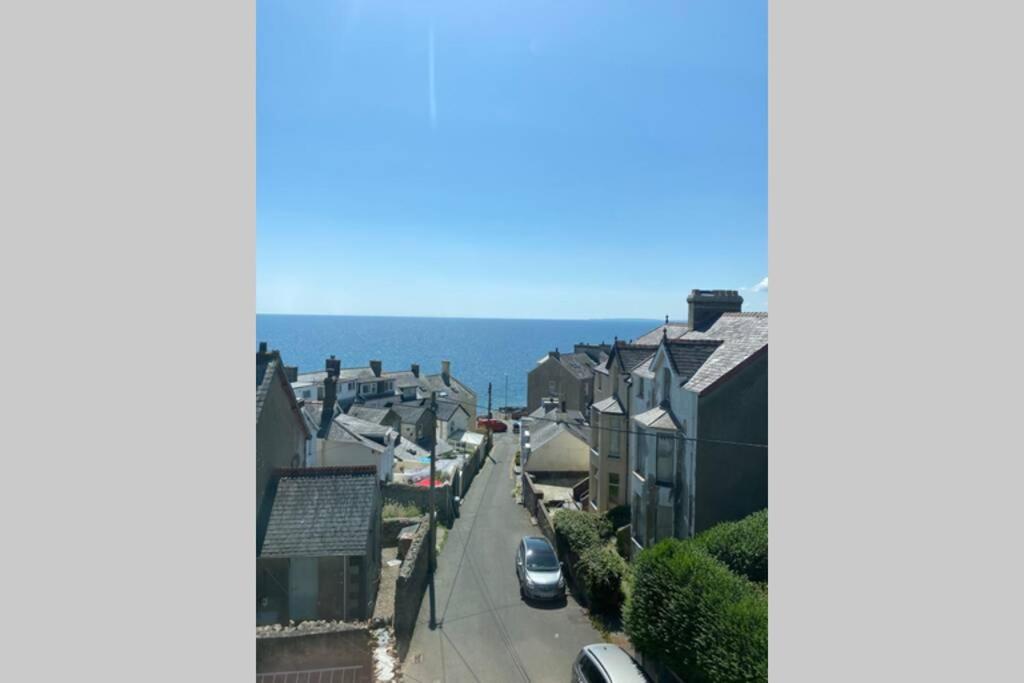 Seagulls Rest Marine Themed Seaview Apartment Criccieth Exterior foto